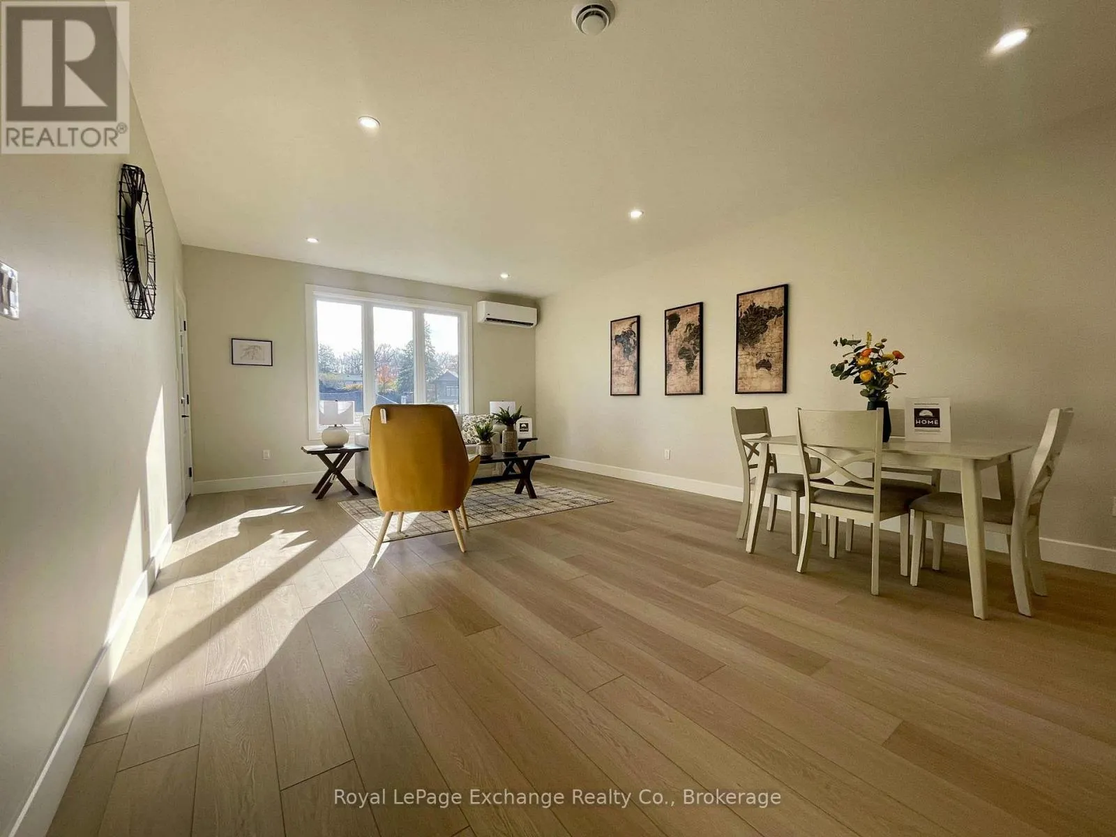 16 MERCEDES CRESCENT N