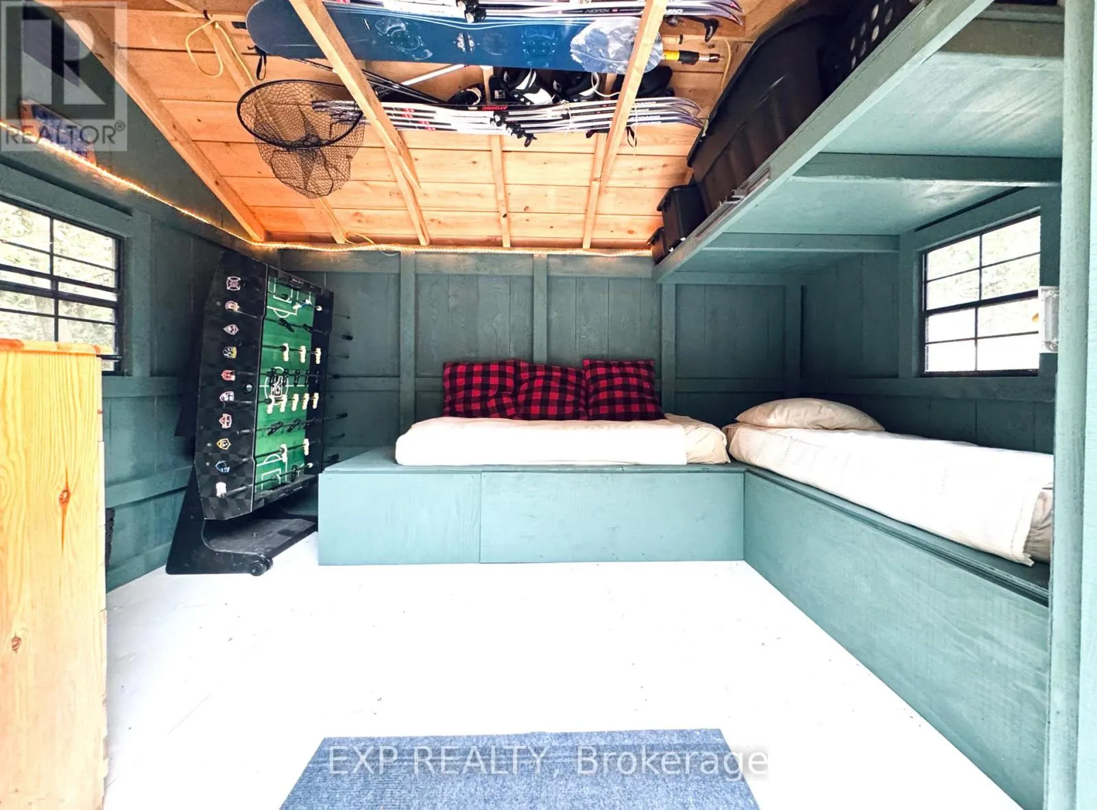 246 SUNSET DRIVE