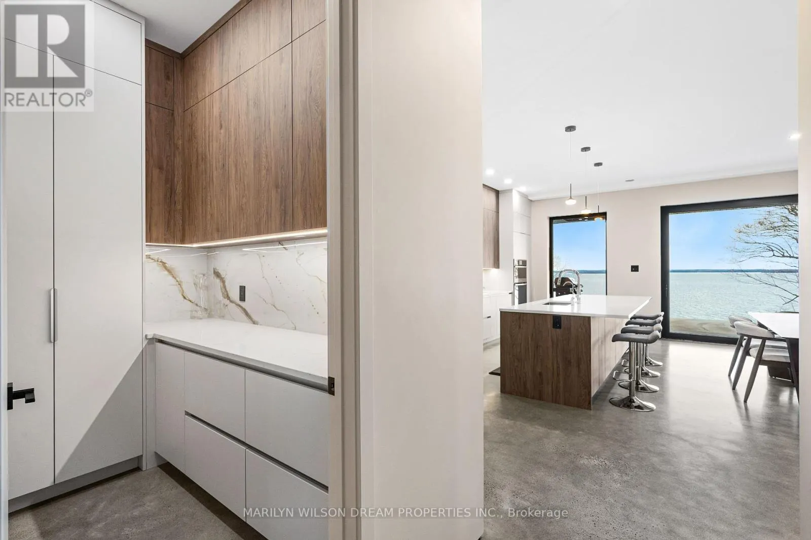 2486 HOWE ISLAND DRIVE
