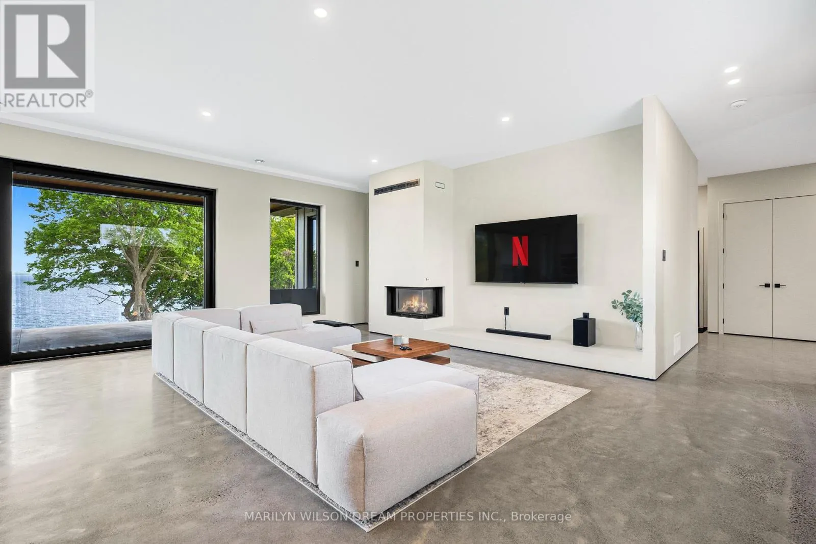 2486 HOWE ISLAND DRIVE