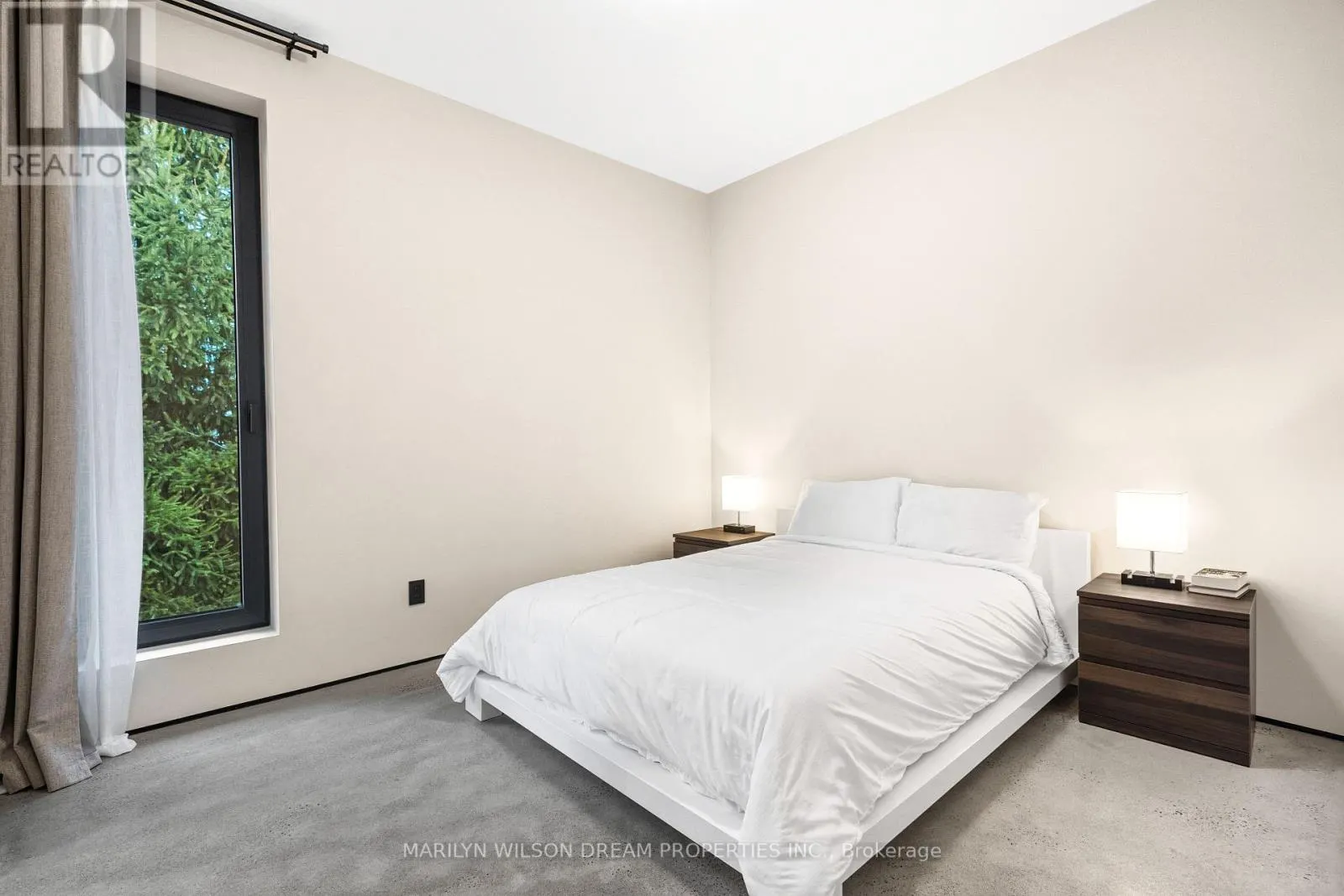 2486 HOWE ISLAND DRIVE
