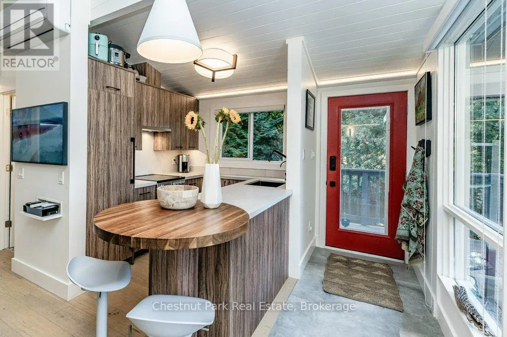 8 - 1140 COWAN PARK ROAD #8