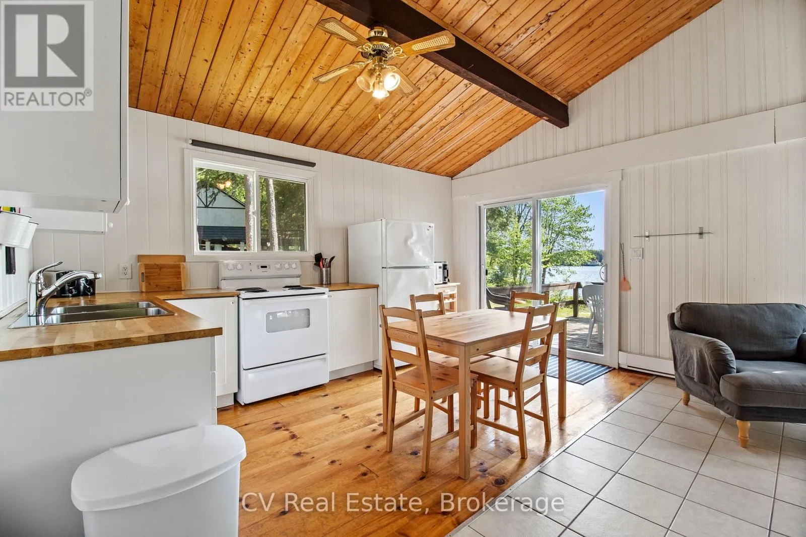 1113 MOON RIVER ROAD