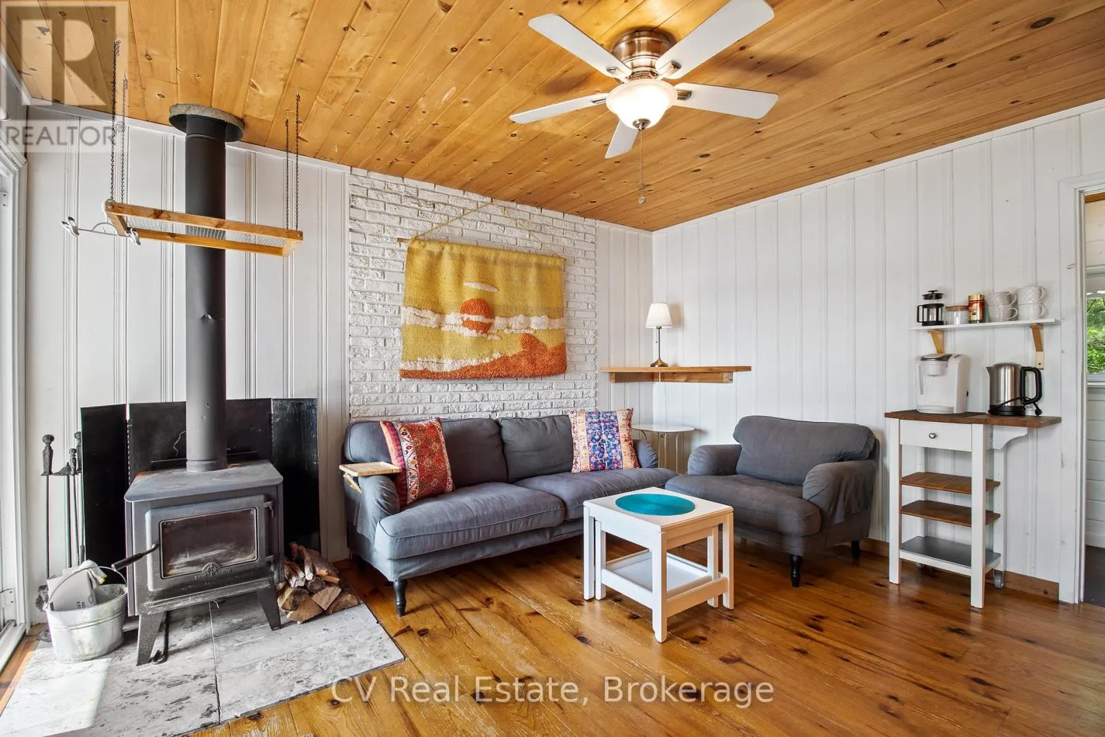 1113 MOON RIVER ROAD