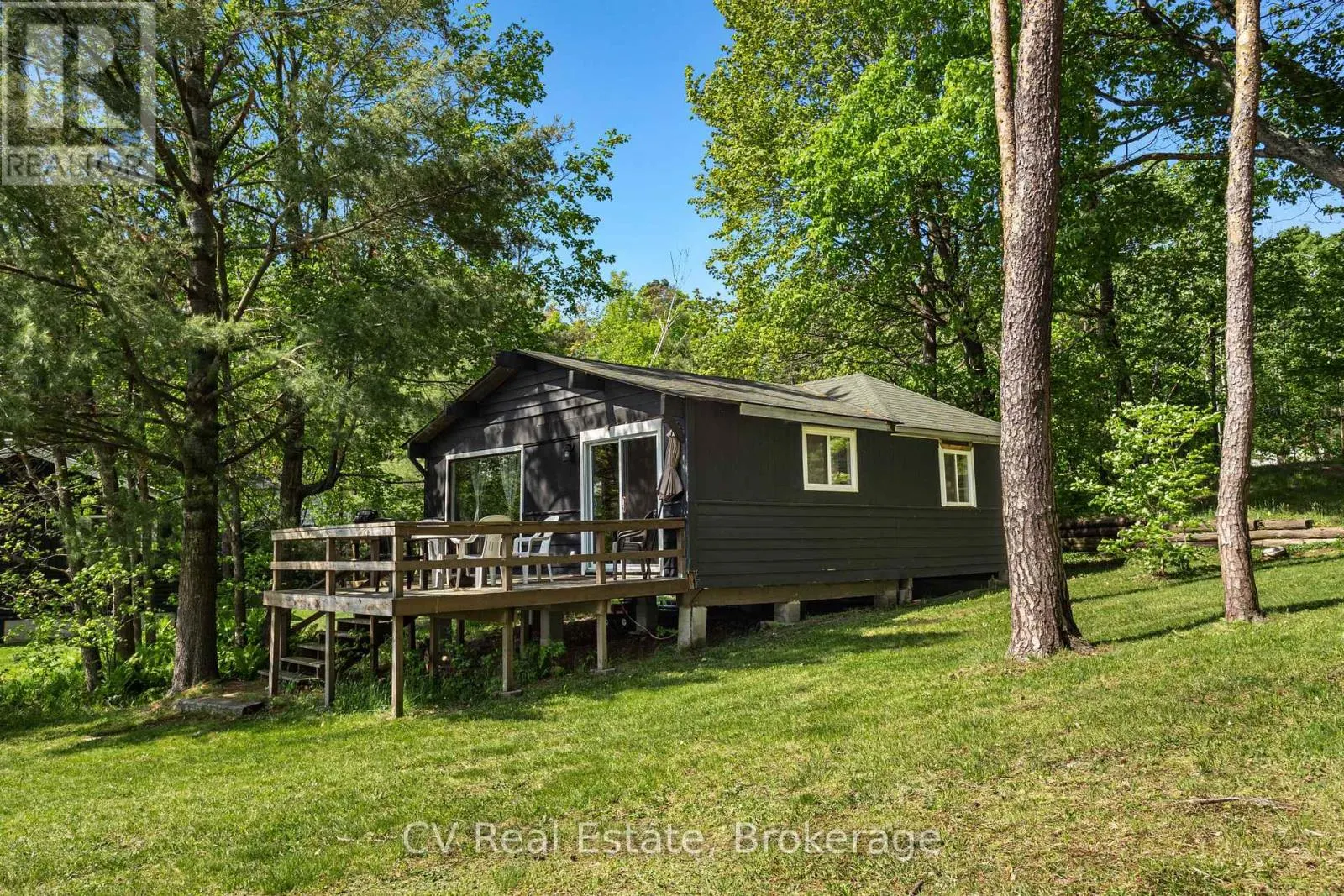 1113 MOON RIVER ROAD