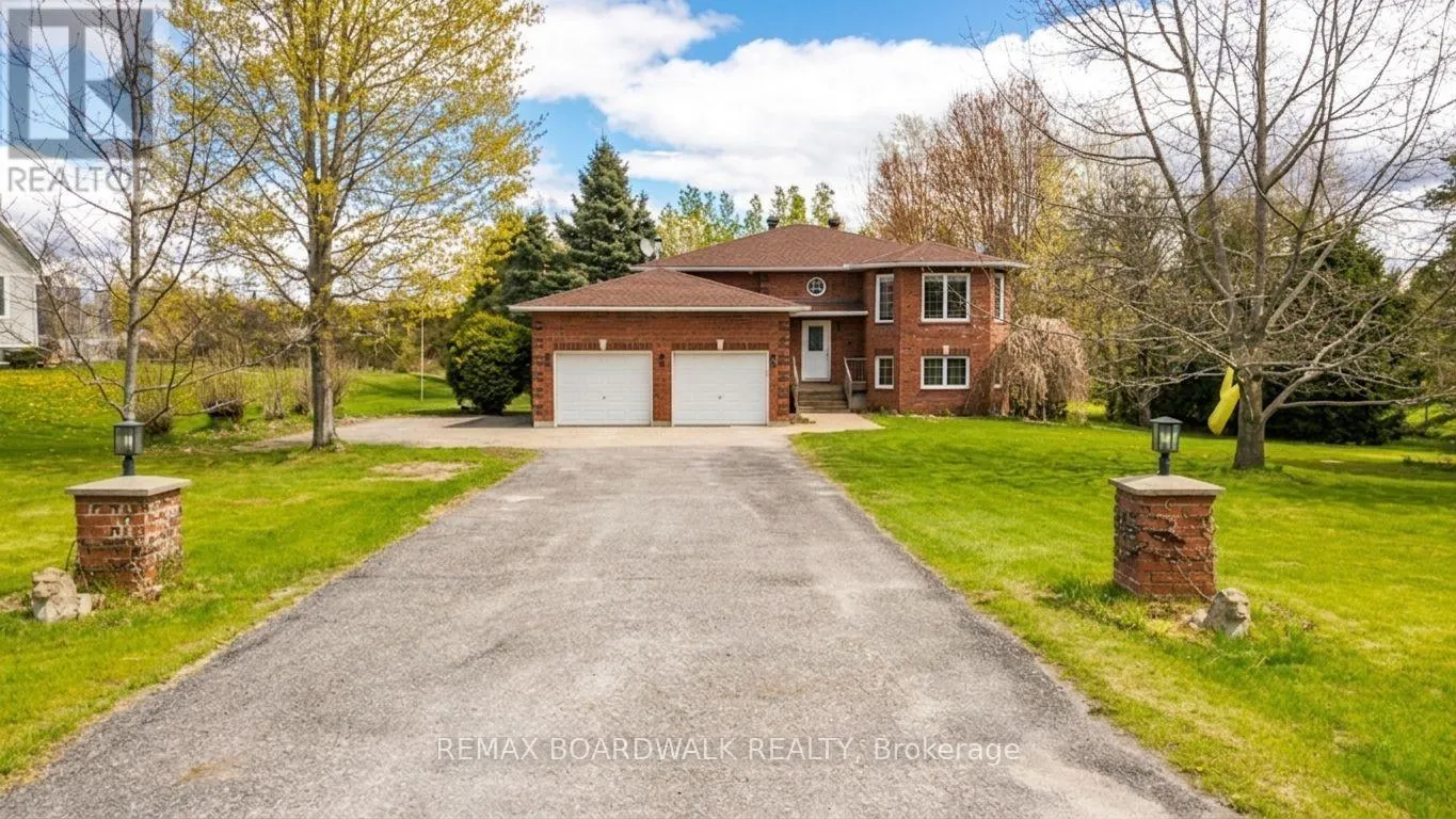 7 MEADOWVIEW LANE