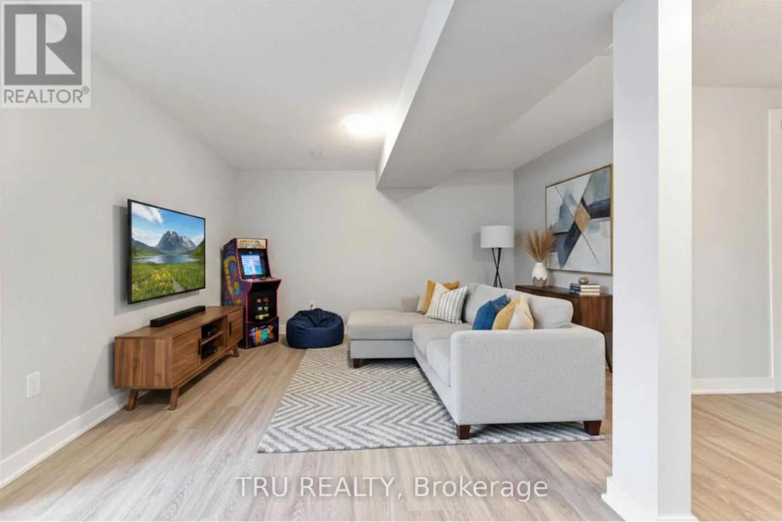 43 ARIDUS CRESCENT