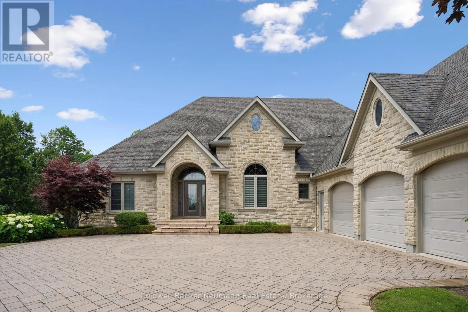 33 CASSIN COURT