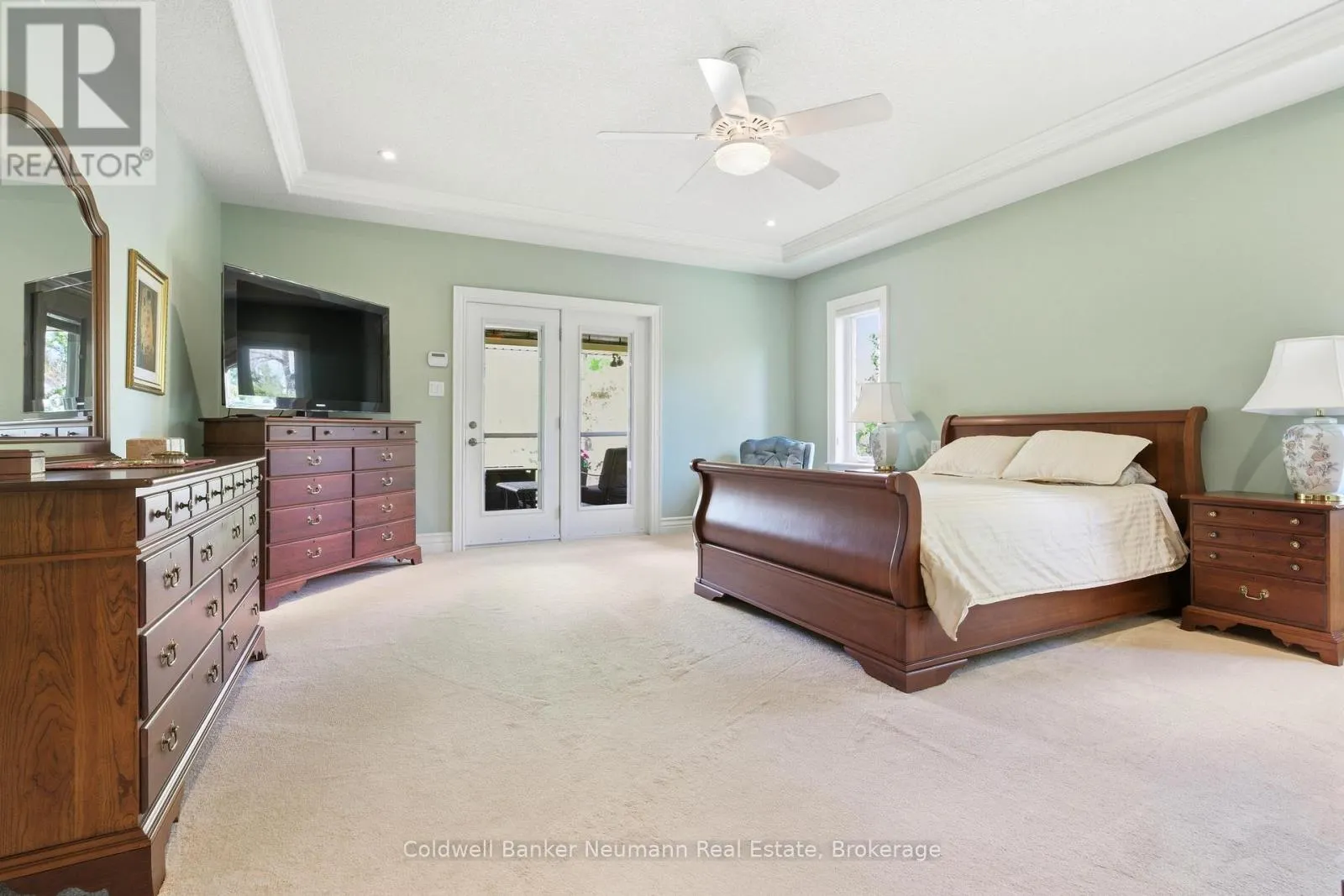 33 CASSIN COURT