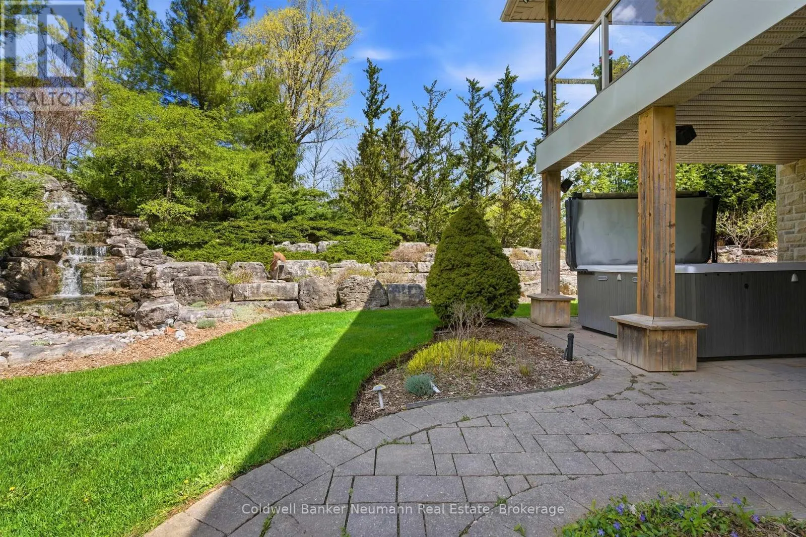 33 CASSIN COURT