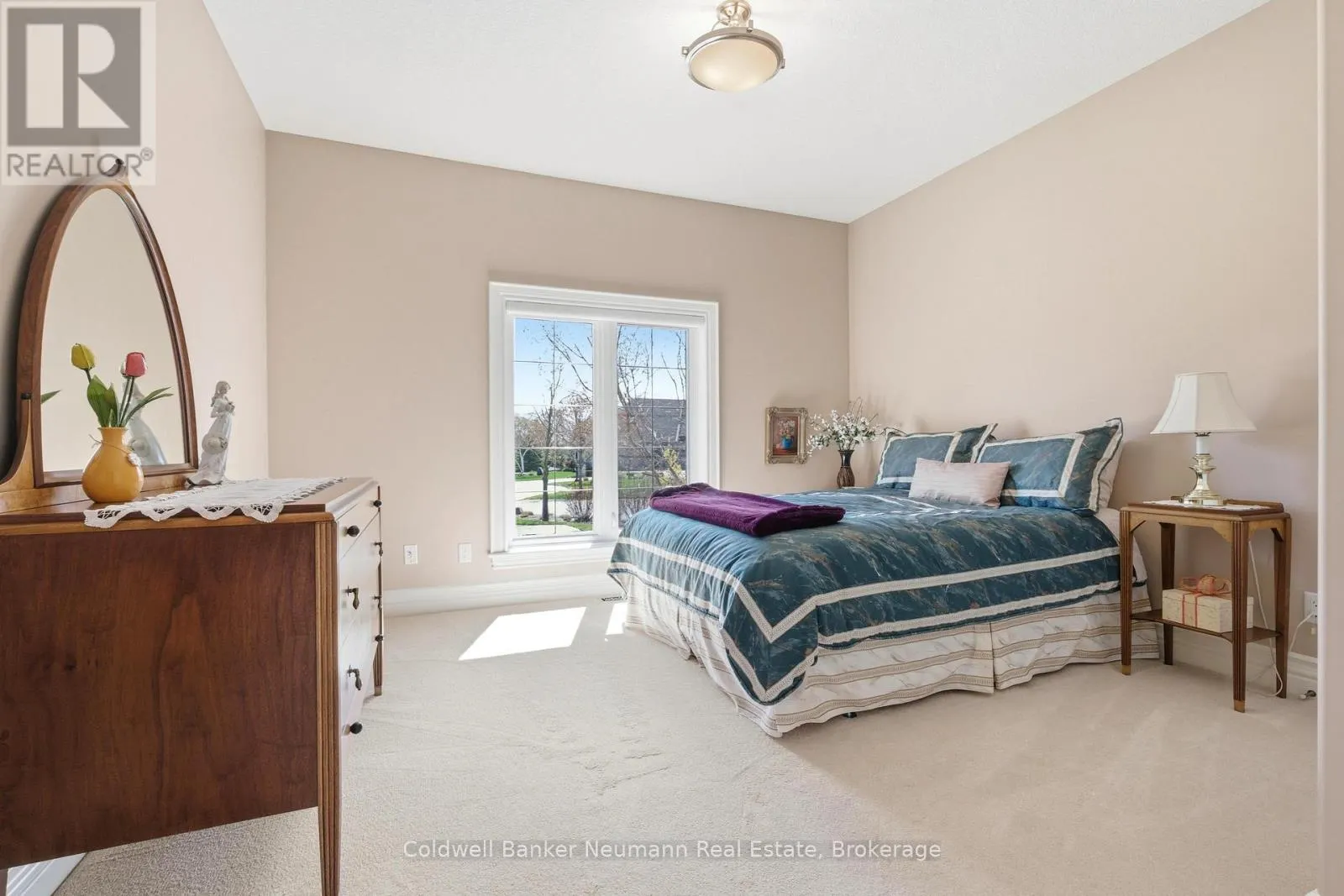 33 CASSIN COURT