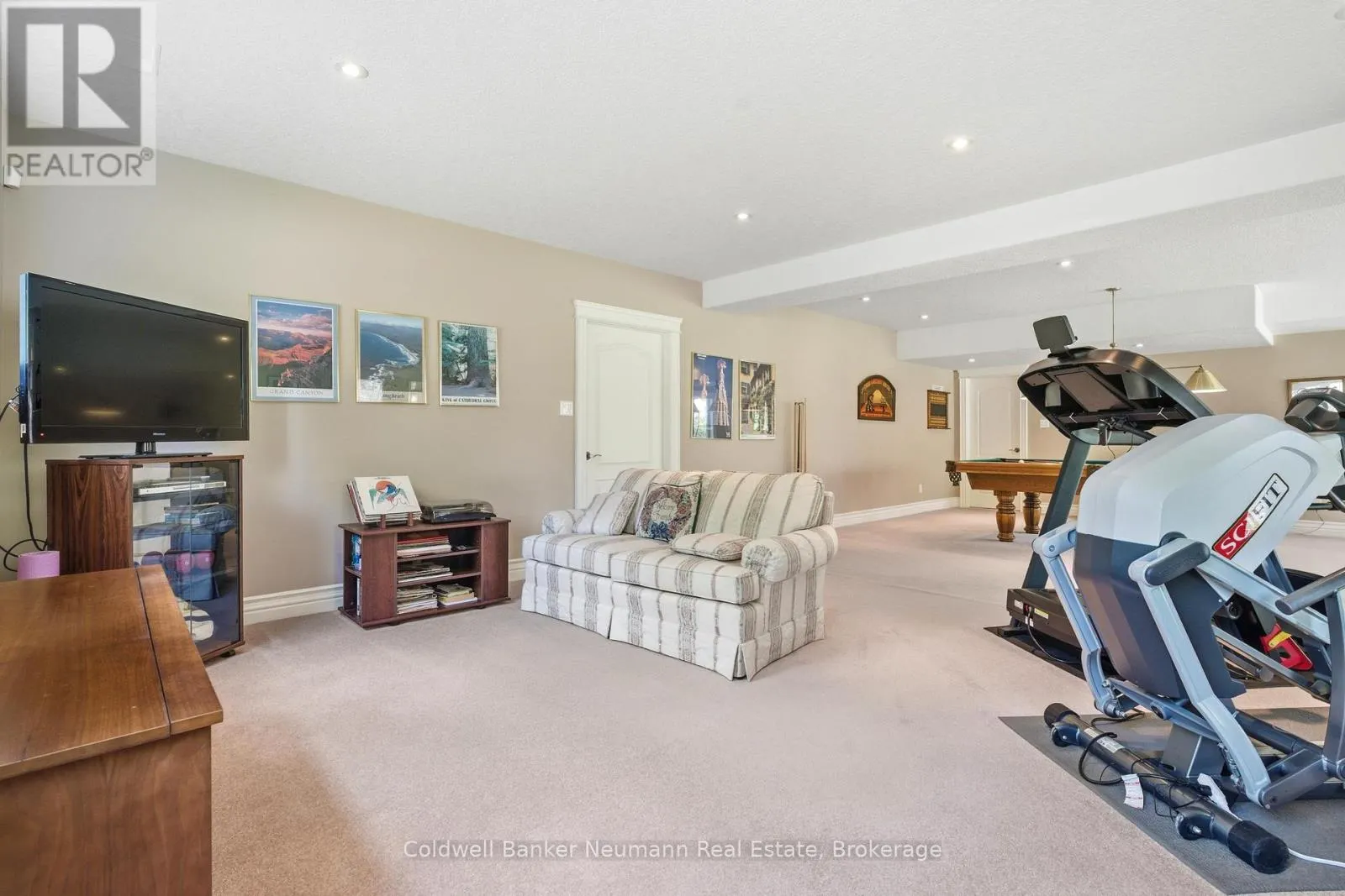 33 CASSIN COURT