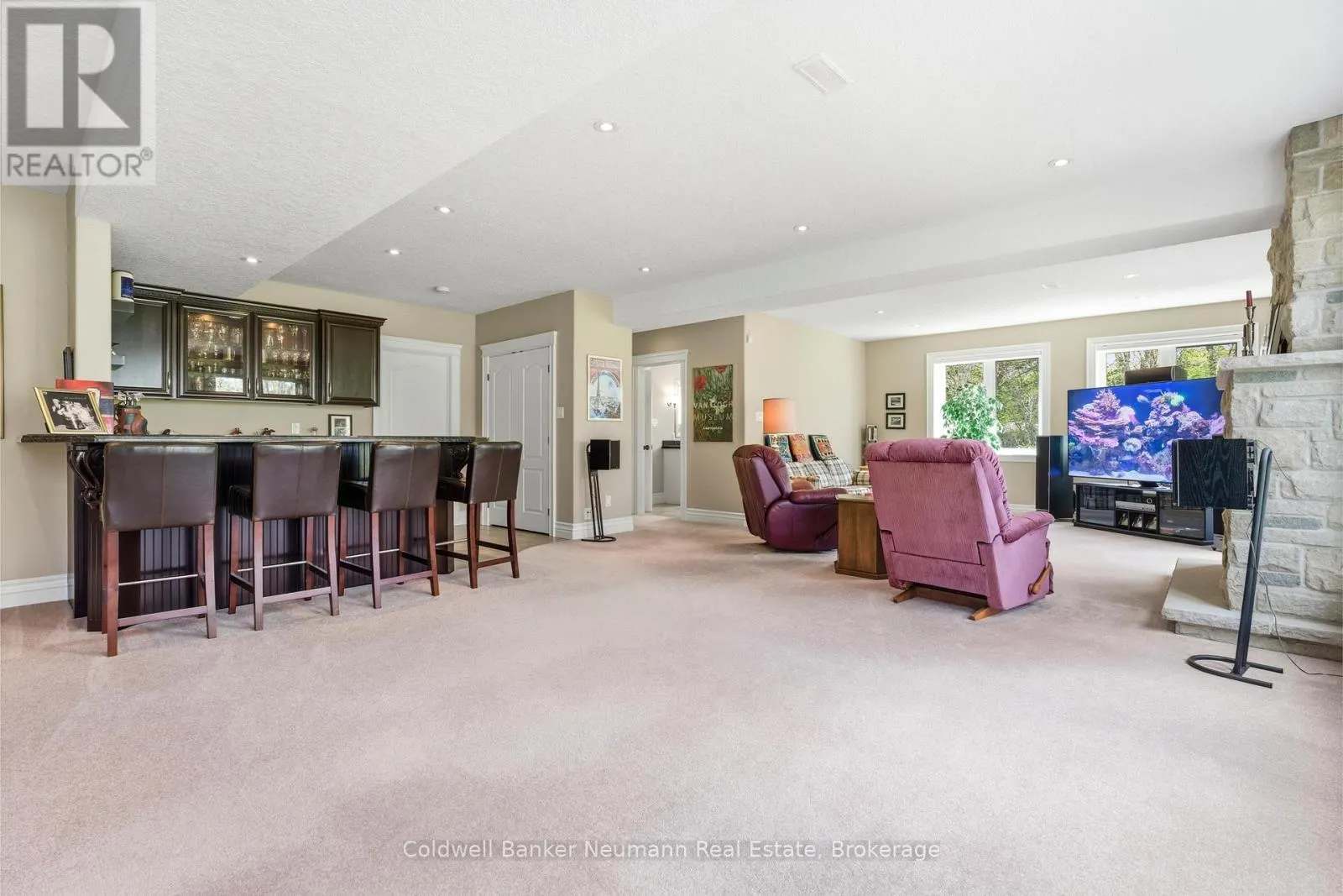 33 CASSIN COURT