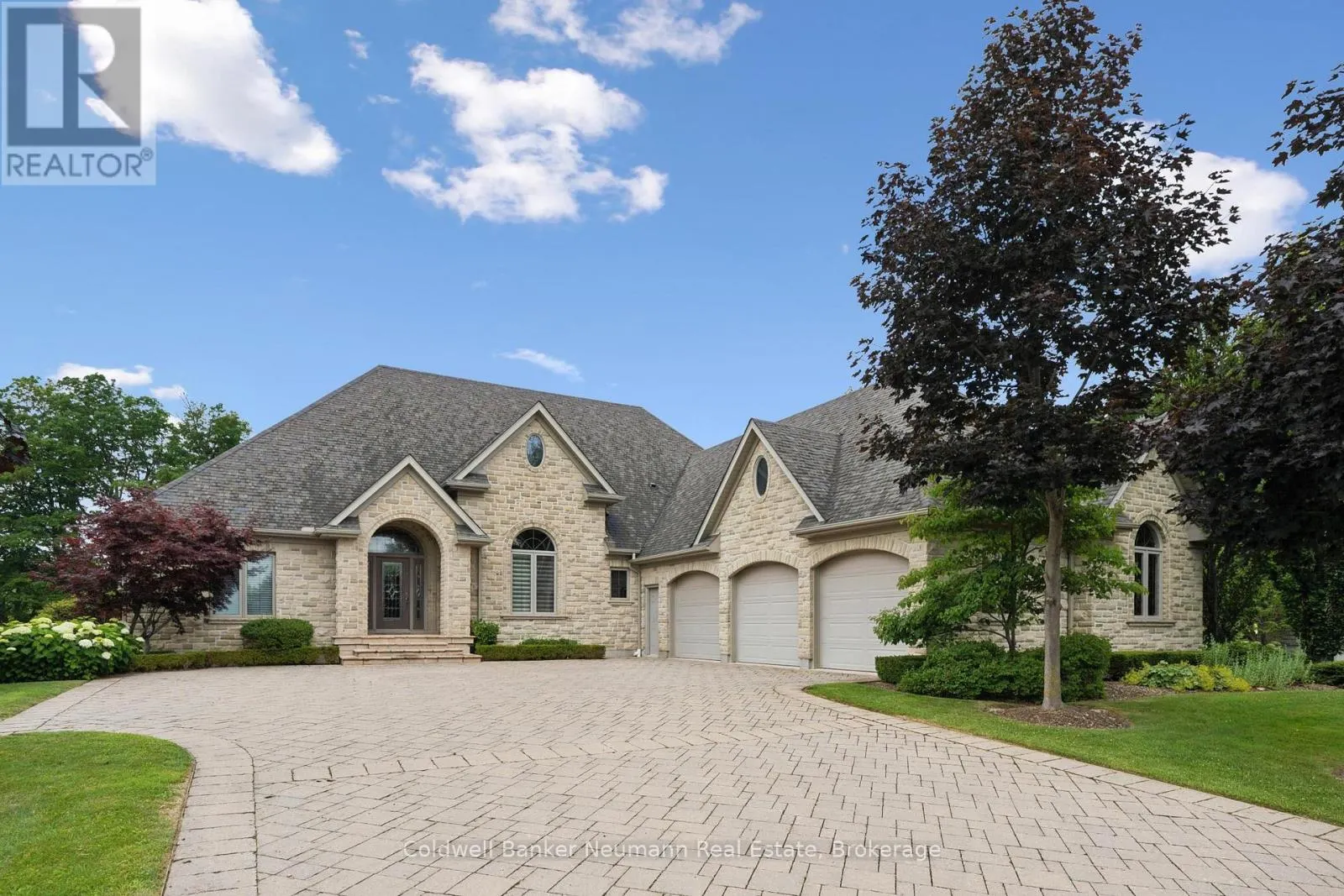 33 CASSIN COURT