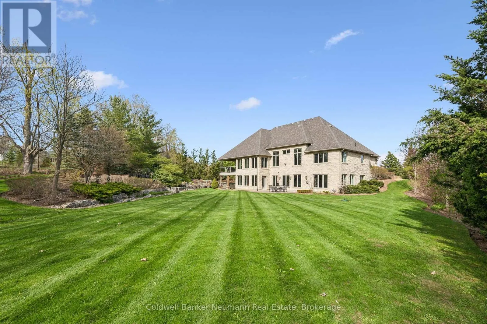 33 CASSIN COURT
