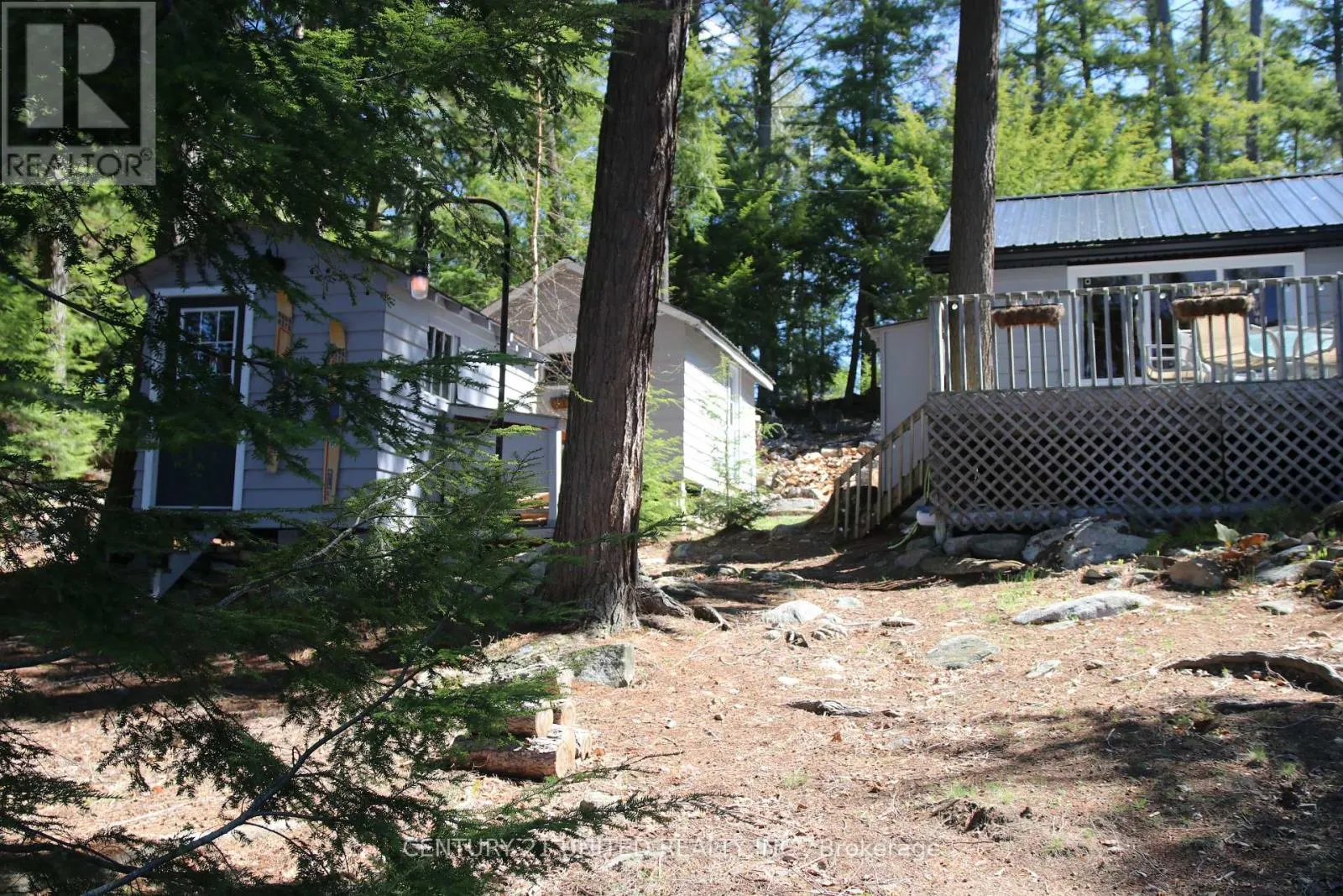 812 ISLAND 8 CATCHACOMA LAKE