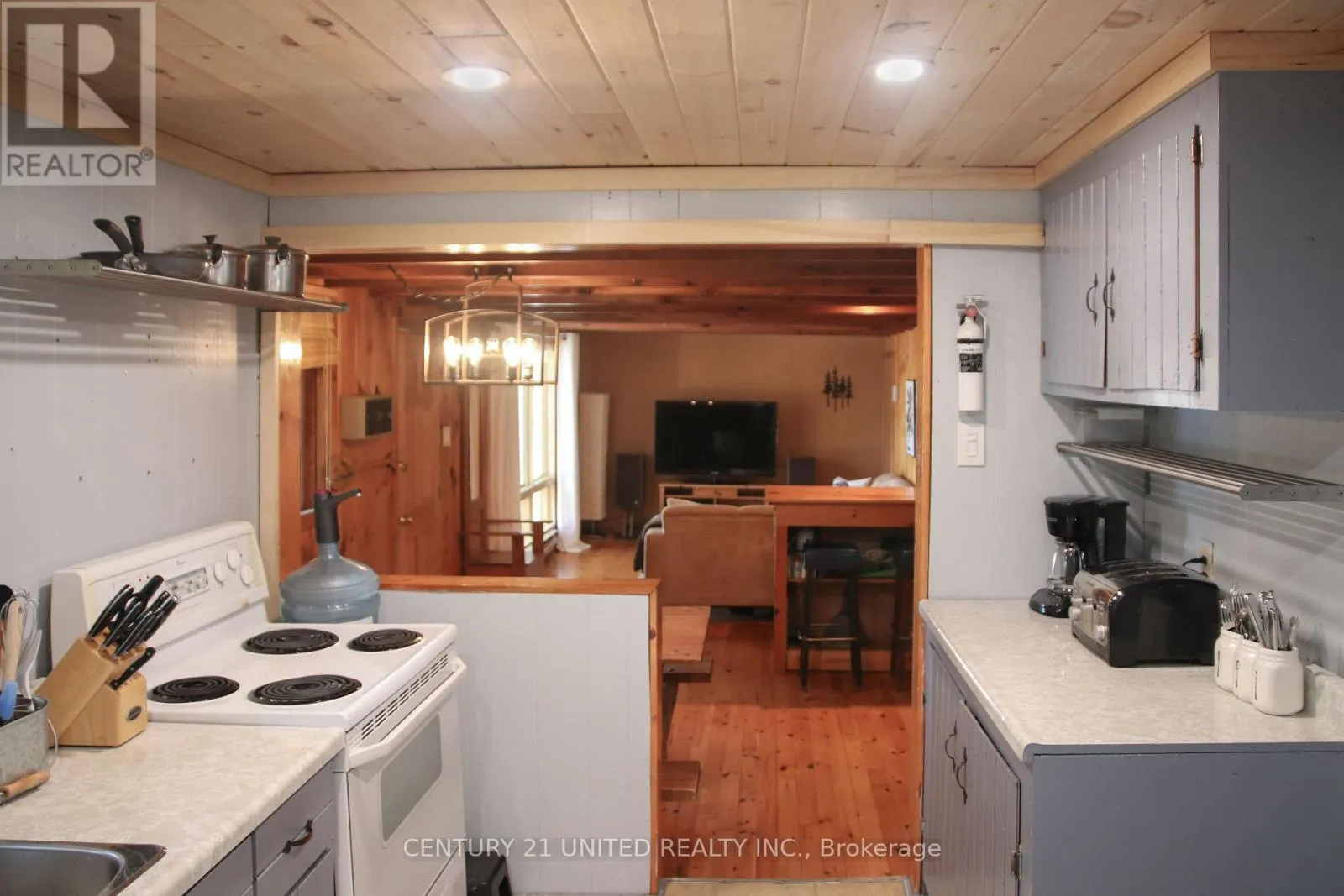 812 ISLAND 8 CATCHACOMA LAKE