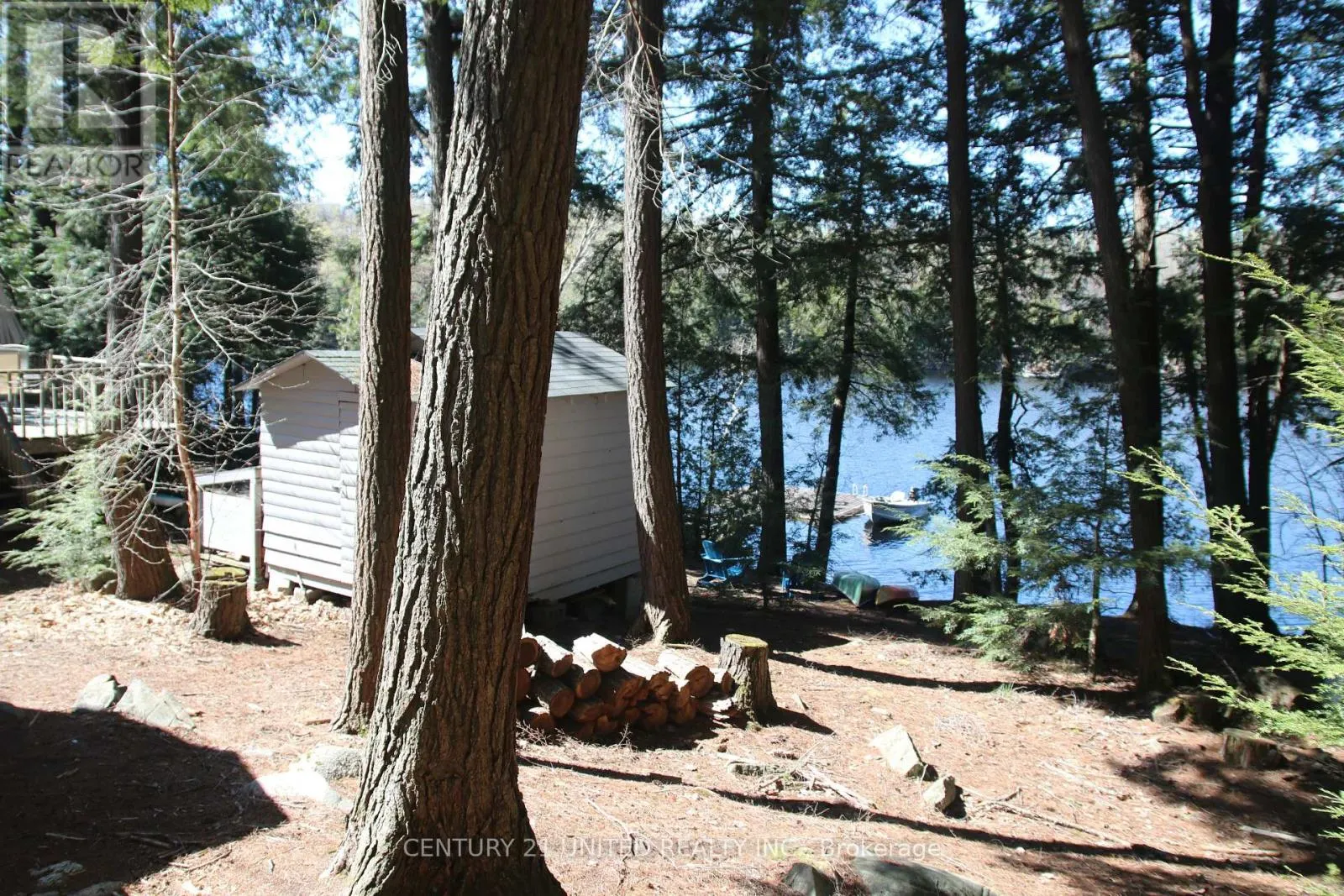 812 ISLAND 8 CATCHACOMA LAKE