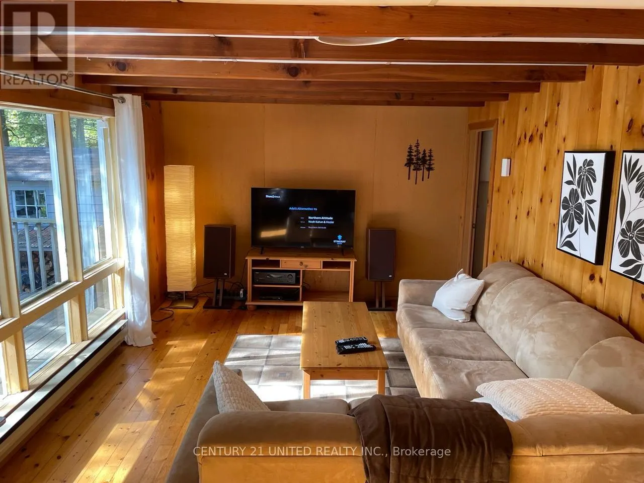 812 ISLAND 8 CATCHACOMA LAKE