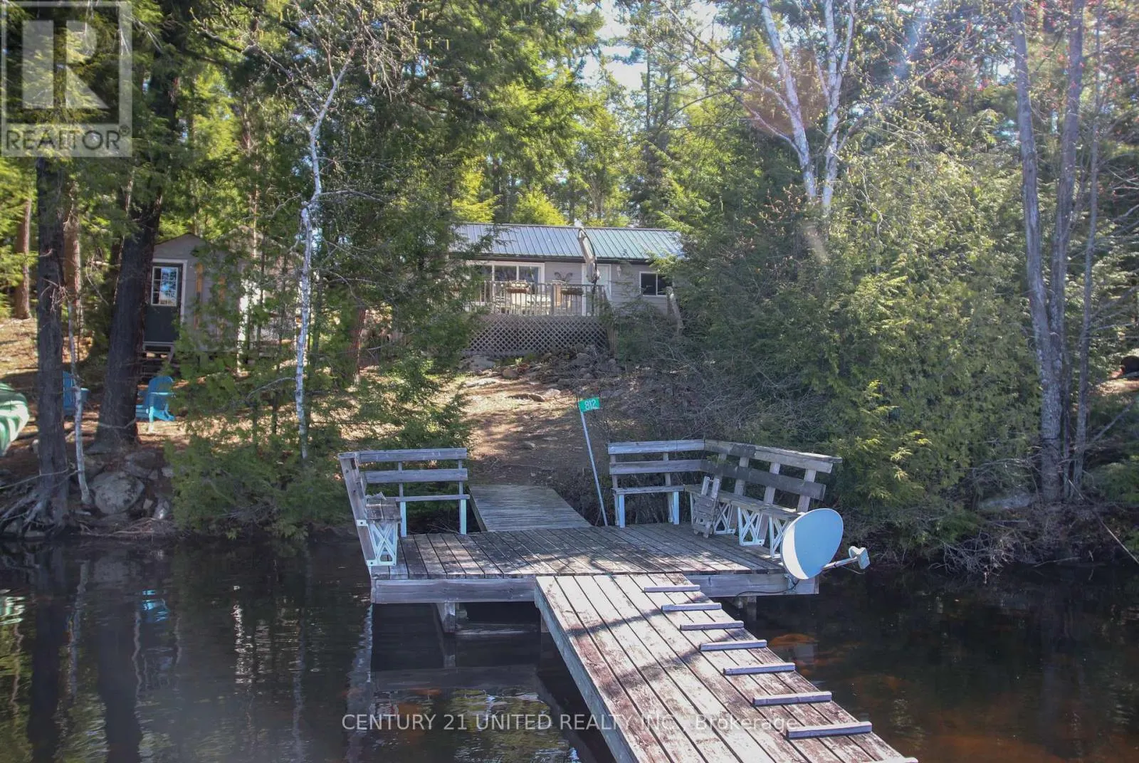 812 ISLAND 8 CATCHACOMA LAKE