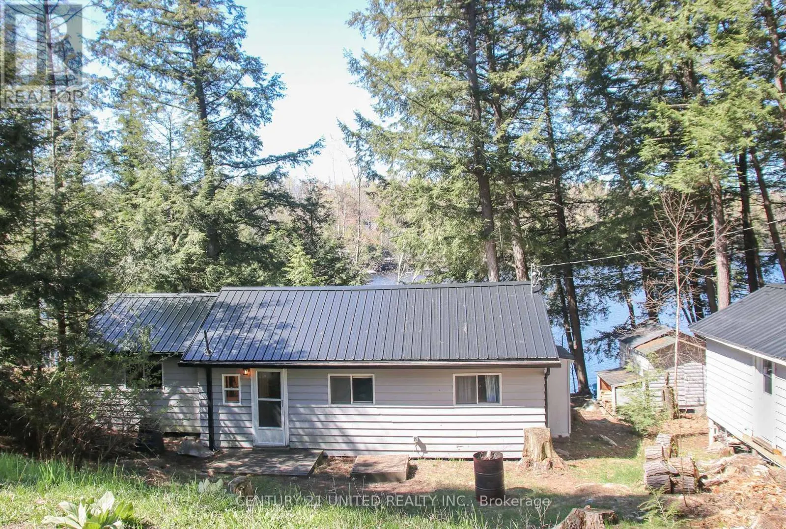 812 ISLAND 8 CATCHACOMA LAKE