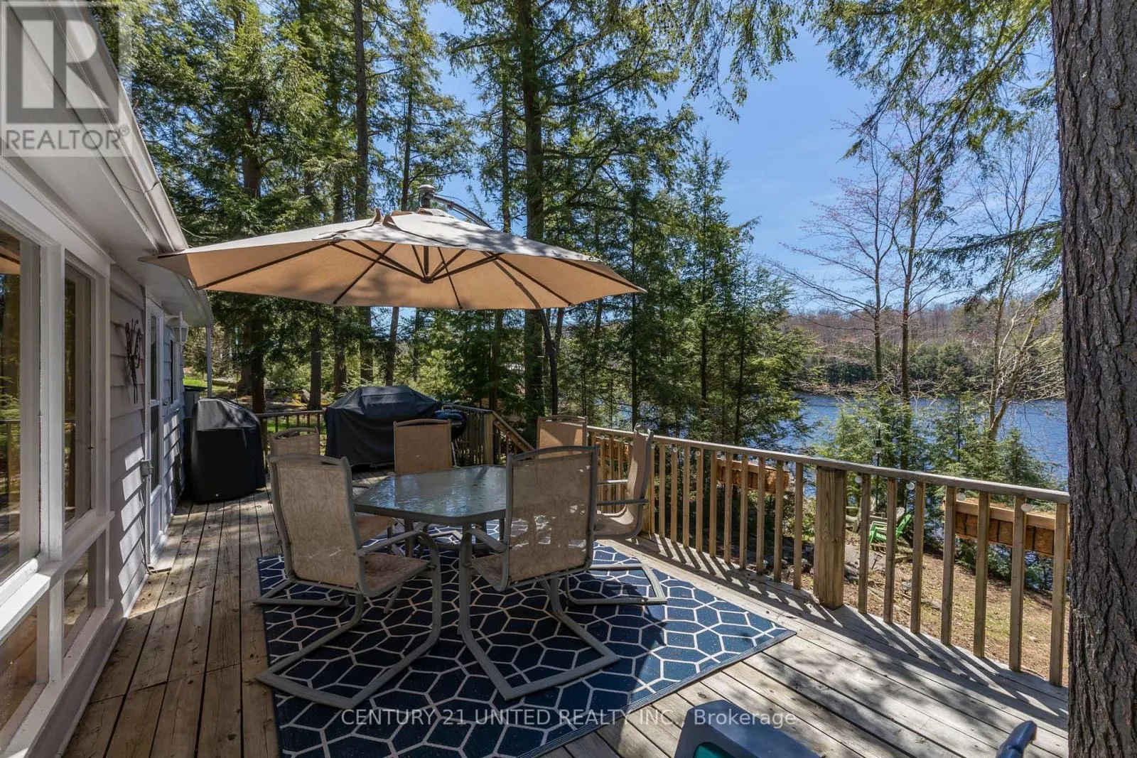 812 ISLAND 8 CATCHACOMA LAKE
