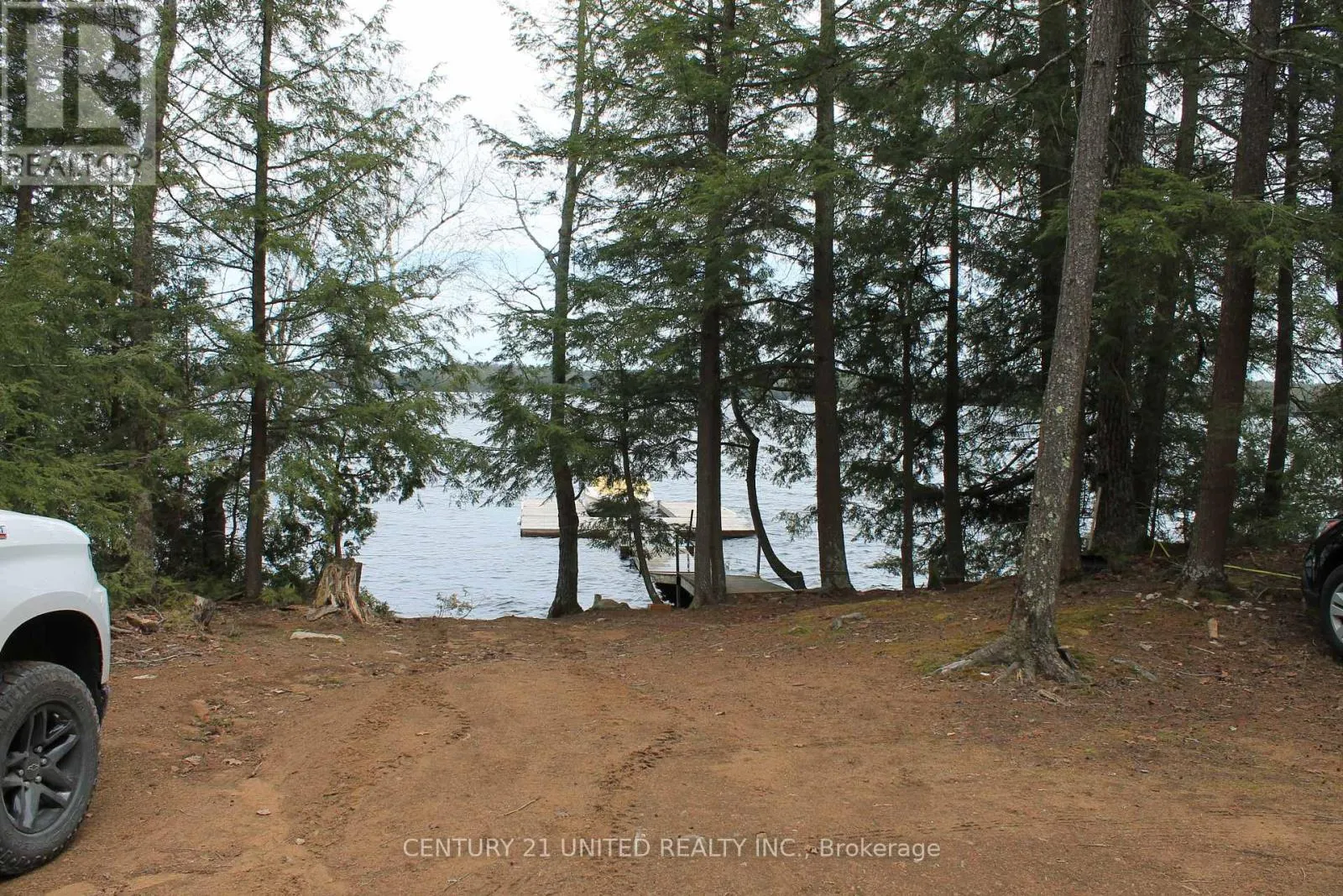 812 ISLAND 8 CATCHACOMA LAKE