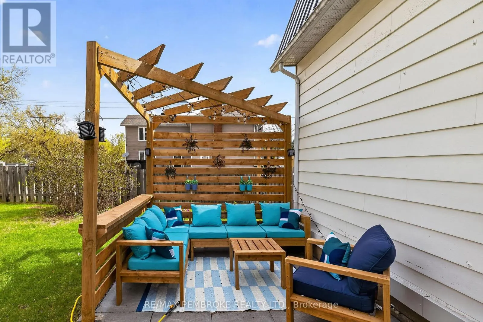 302 WILLARD STREET
