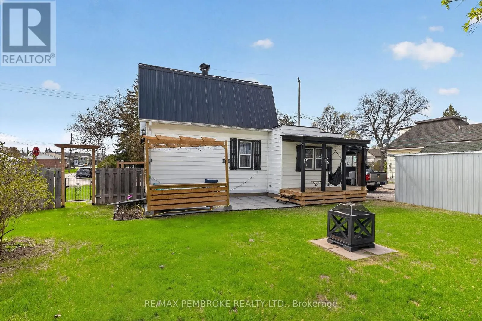 302 WILLARD STREET