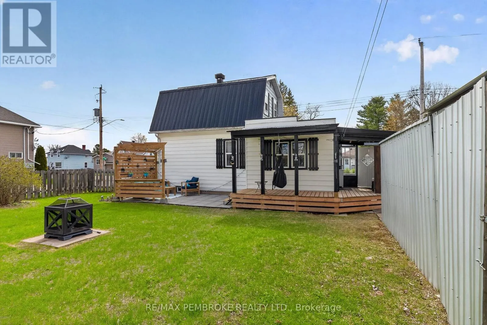 302 WILLARD STREET