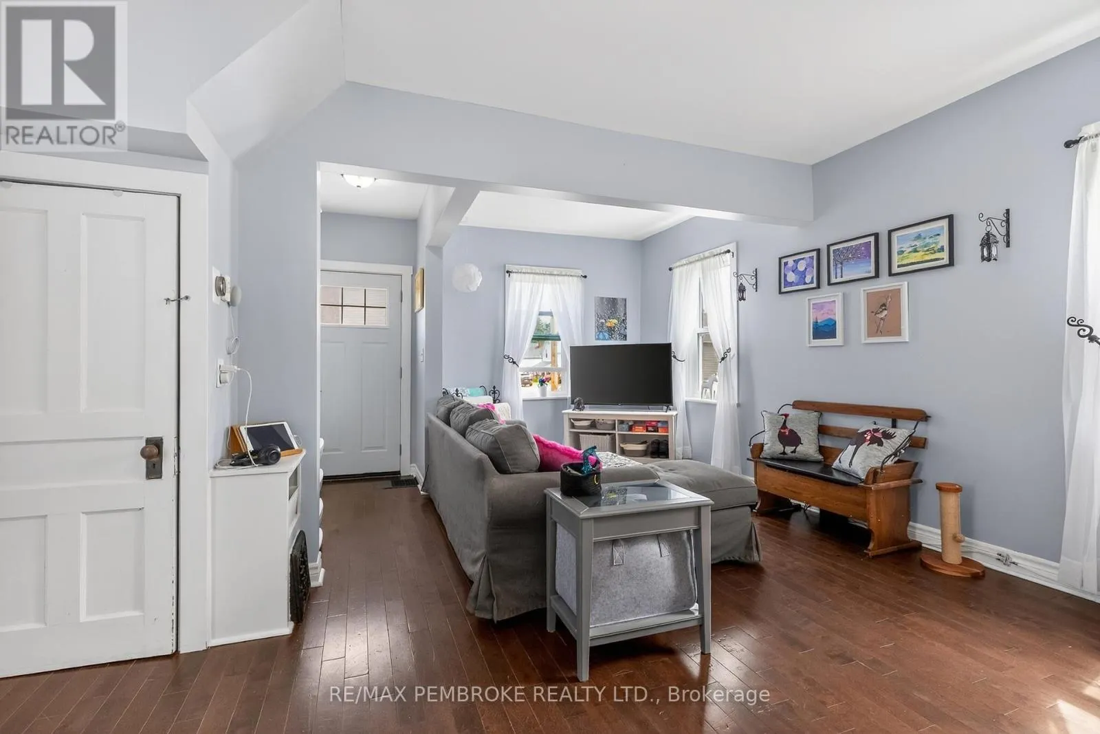 302 WILLARD STREET