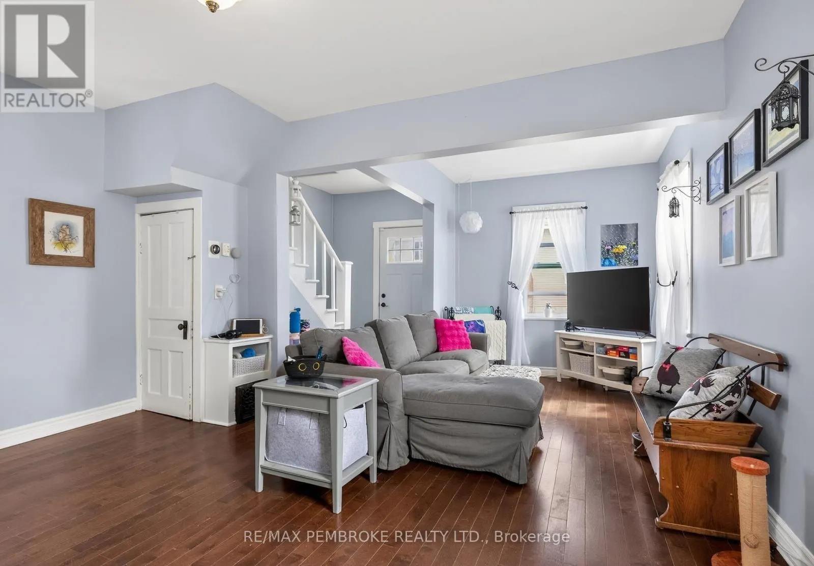302 WILLARD STREET
