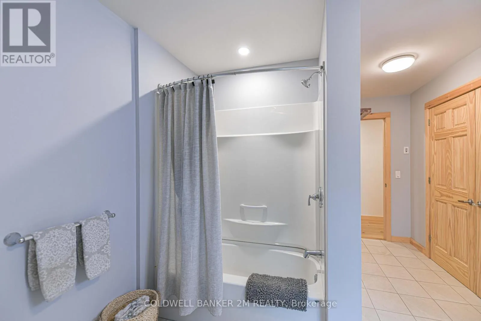 2776 MUSKOKA RD. 117 ROAD S