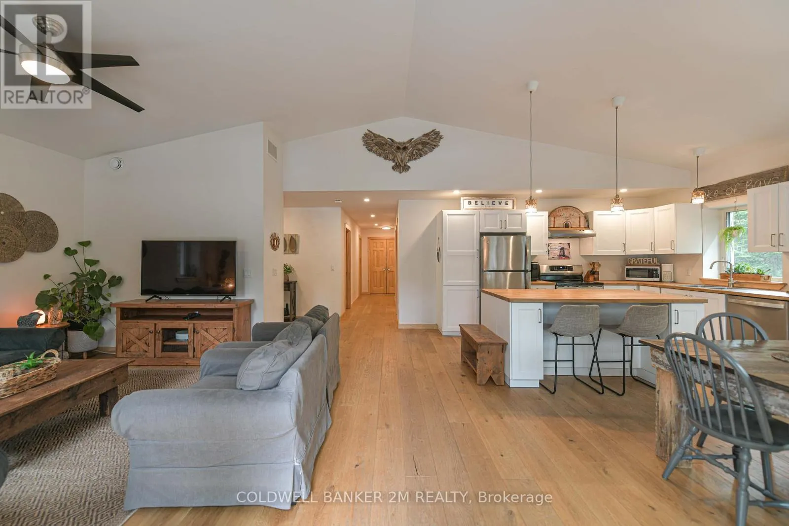 2776 MUSKOKA RD. 117 ROAD S