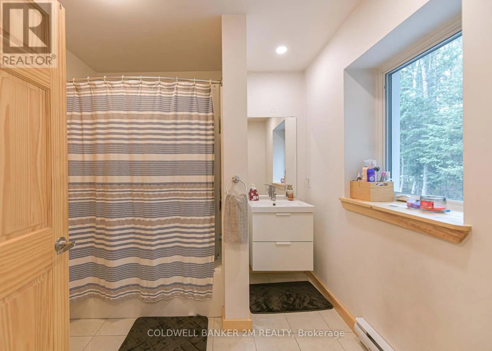 2776 MUSKOKA RD. 117 ROAD S