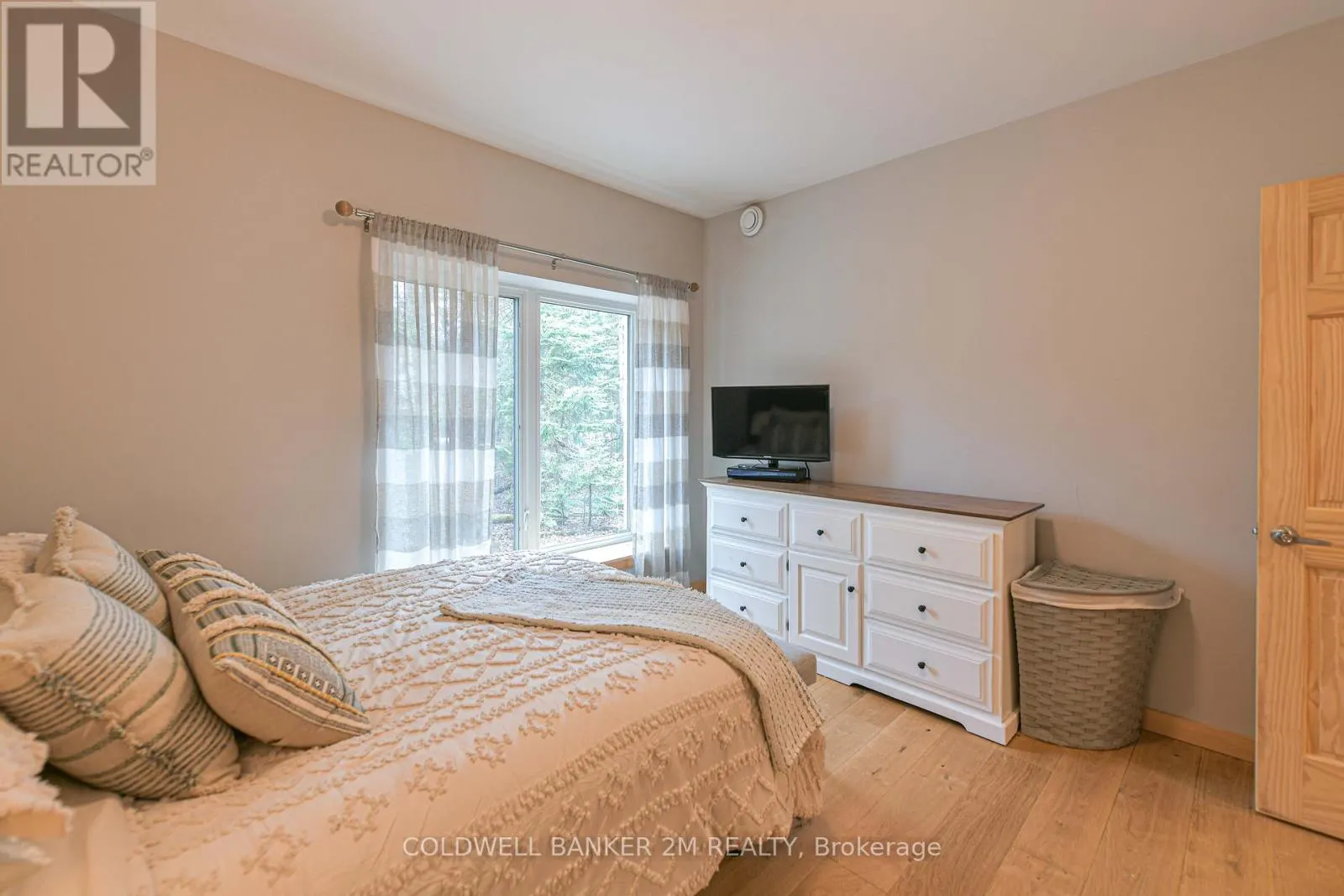 2776 MUSKOKA RD. 117 ROAD S