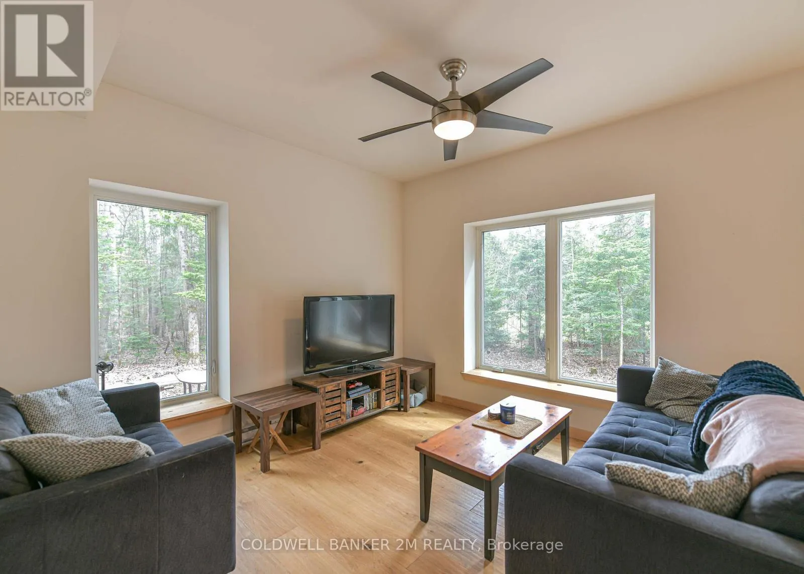 2776 MUSKOKA RD. 117 ROAD S