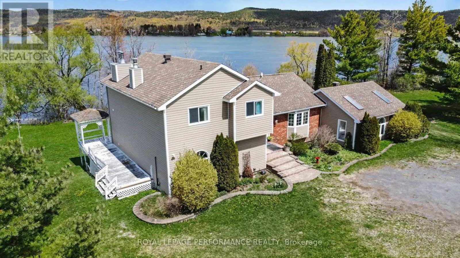 935 CONCESSION 1 ROAD