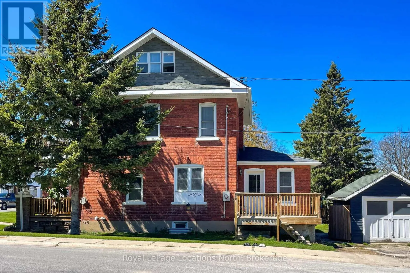 131 SYKES STREET S