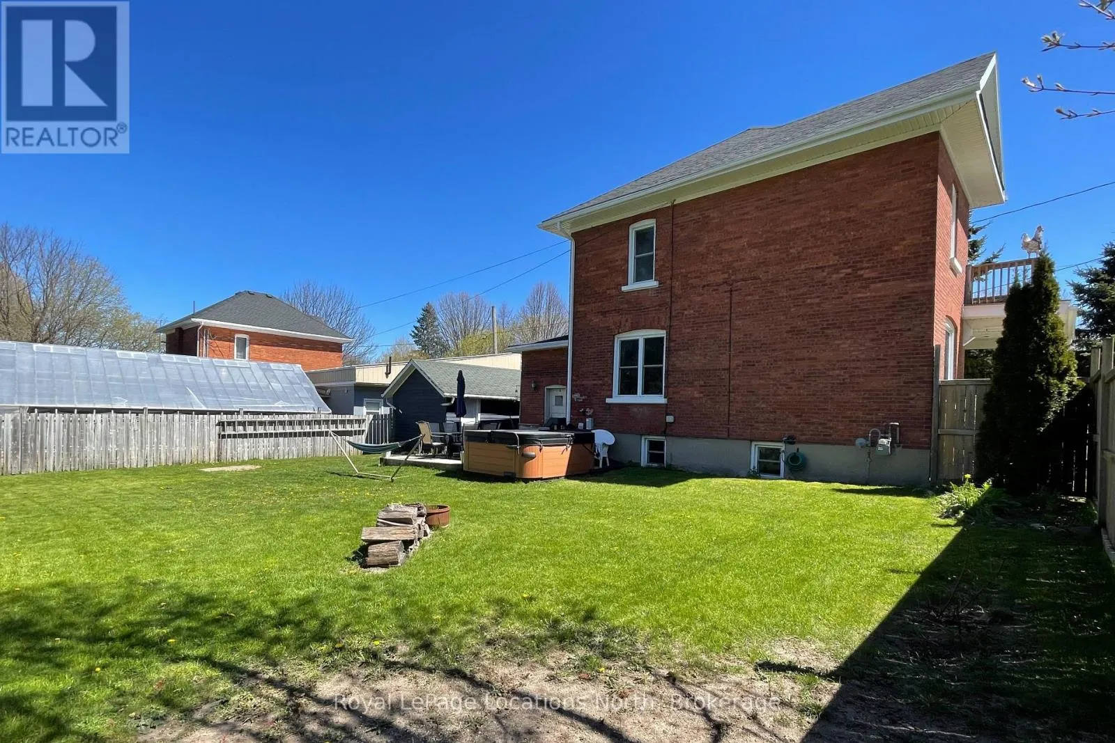 131 SYKES STREET S