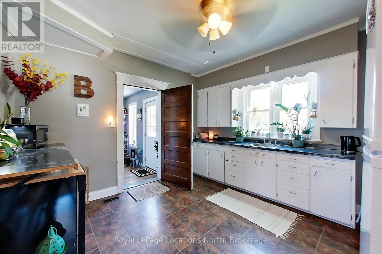 131 SYKES STREET S