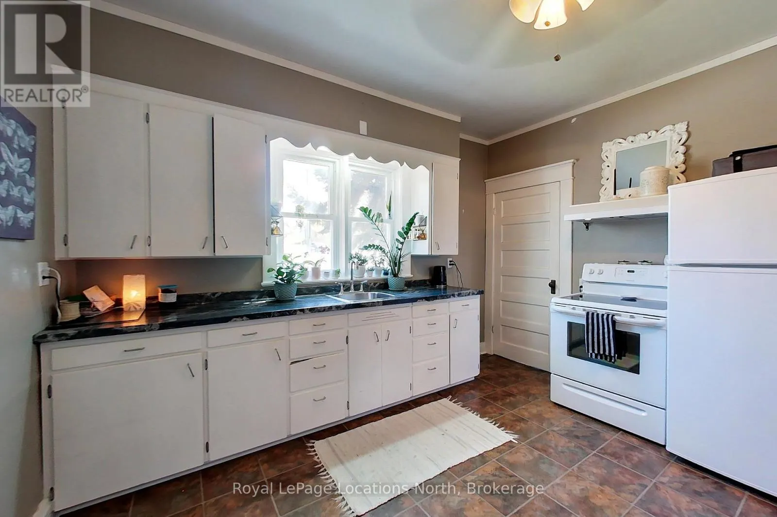 131 SYKES STREET S