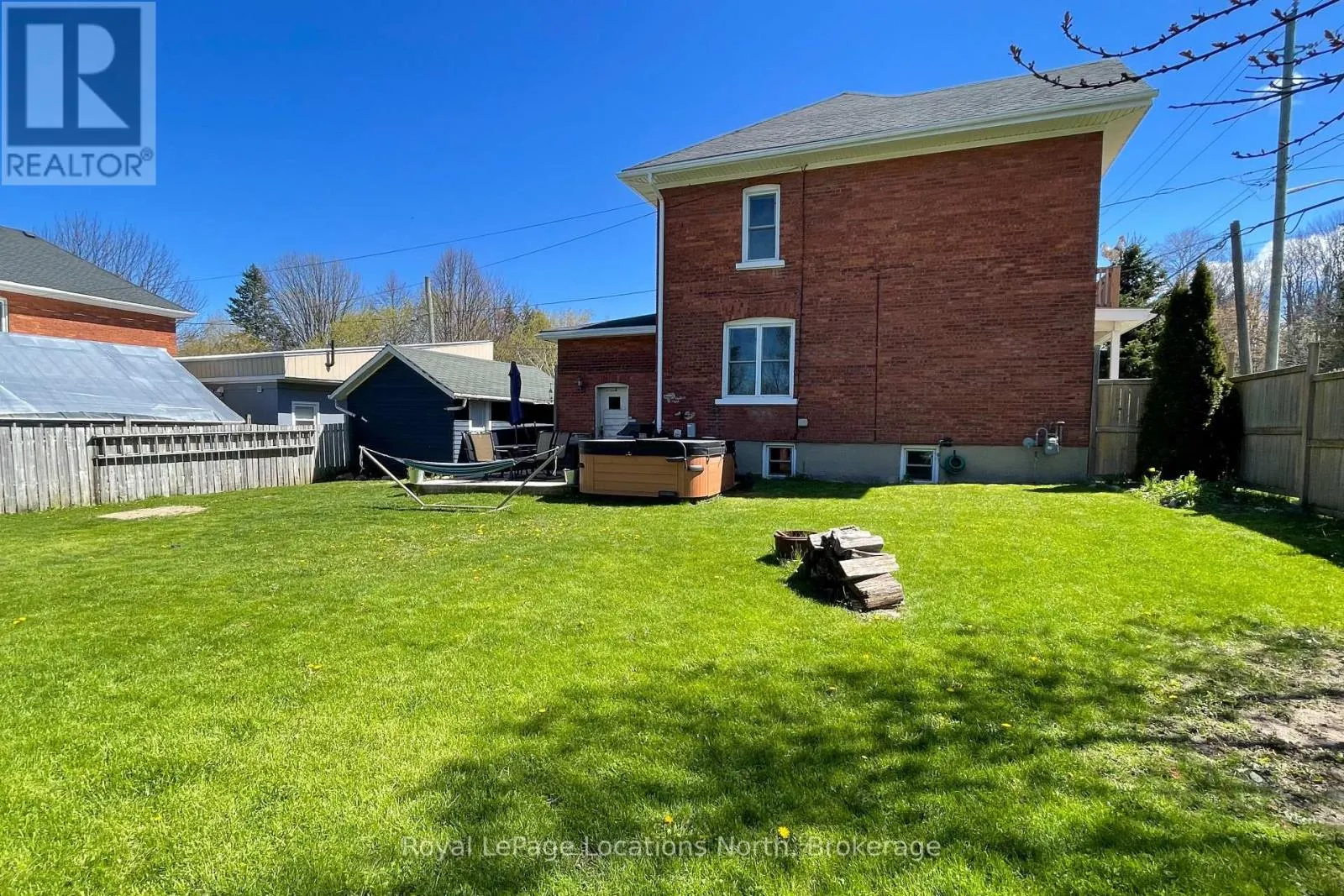 131 SYKES STREET S