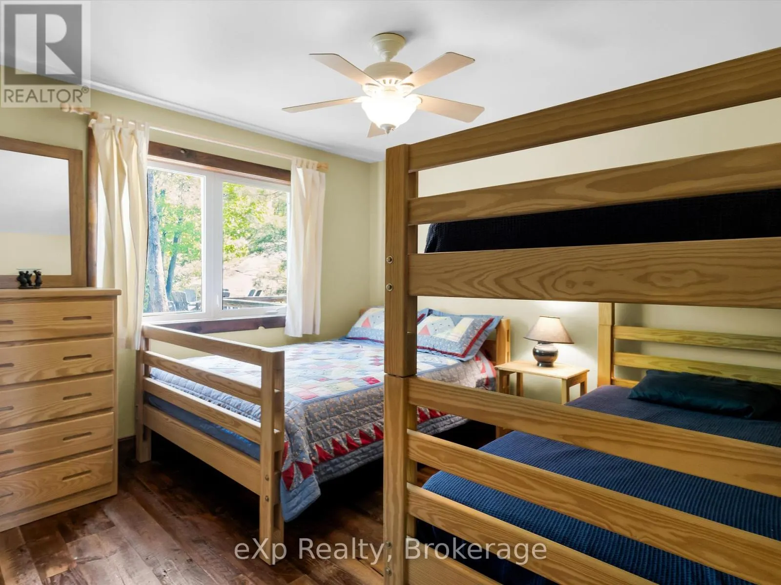 6646 1040LITTLEBEAUSOLEIL ISLAND