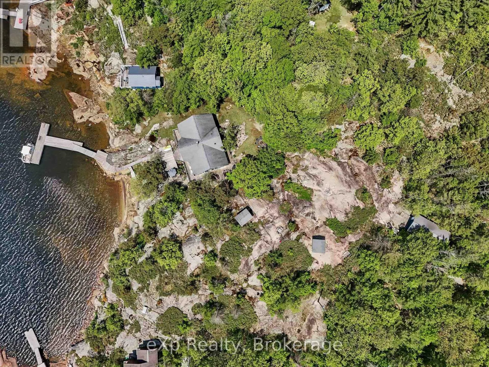 6646 1040LITTLEBEAUSOLEIL ISLAND