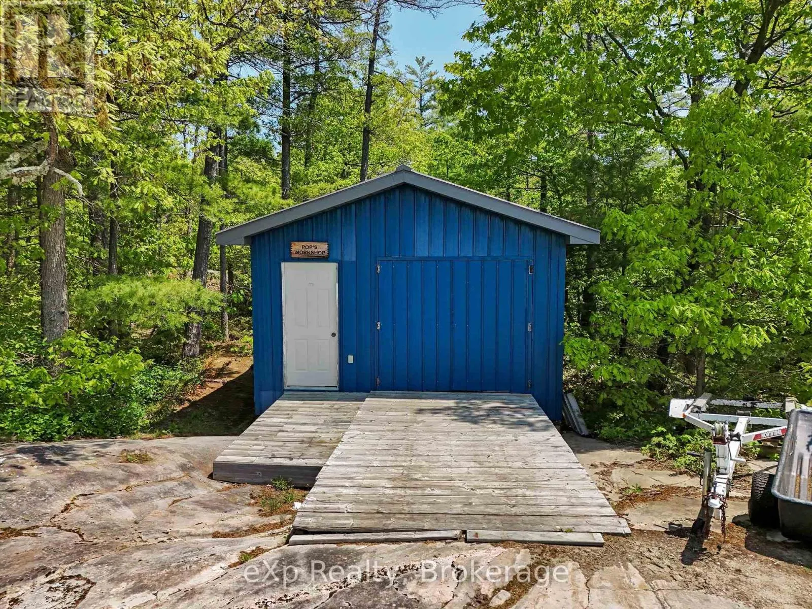 6646 1040LITTLEBEAUSOLEIL ISLAND