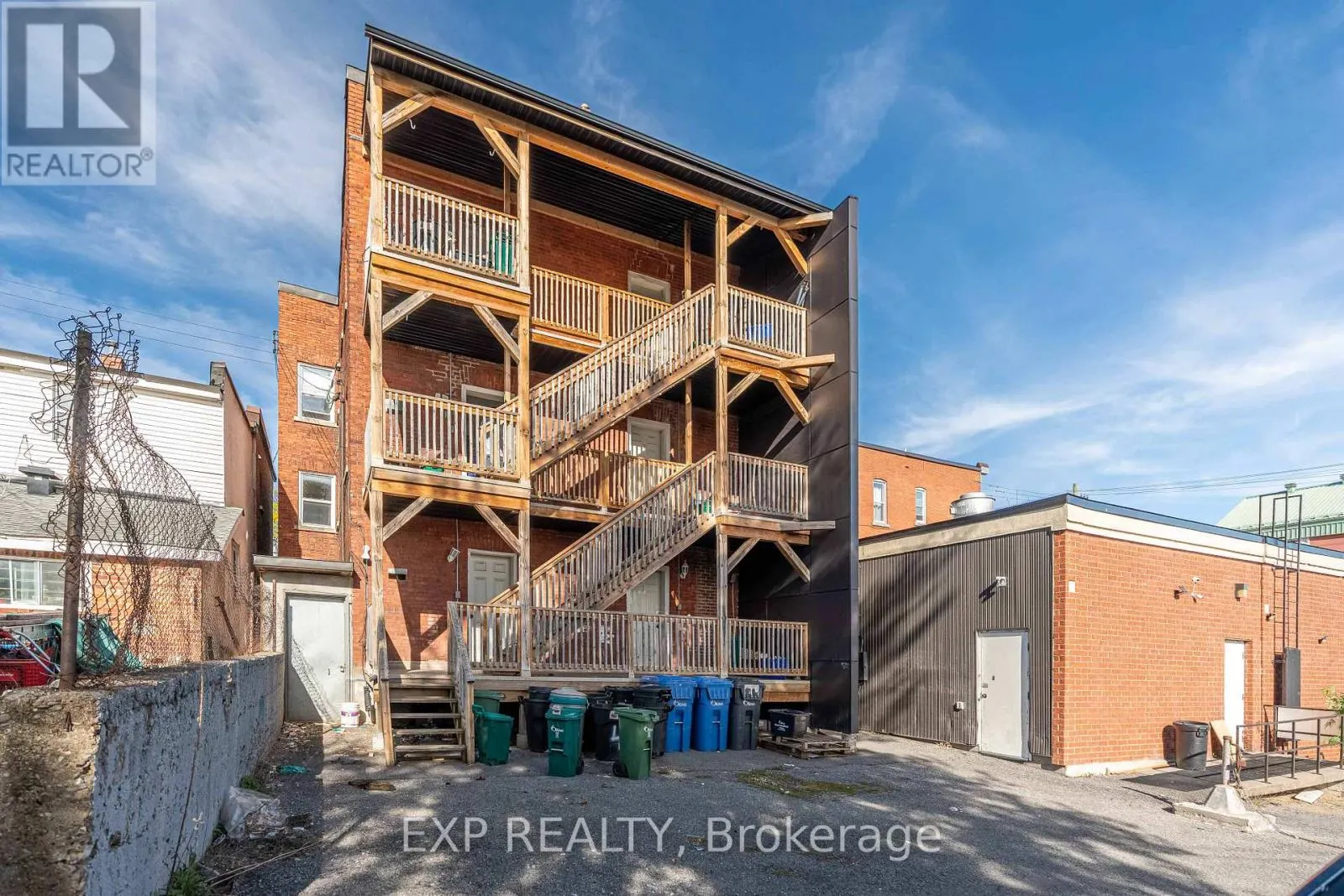 118 ROCHESTER STREET