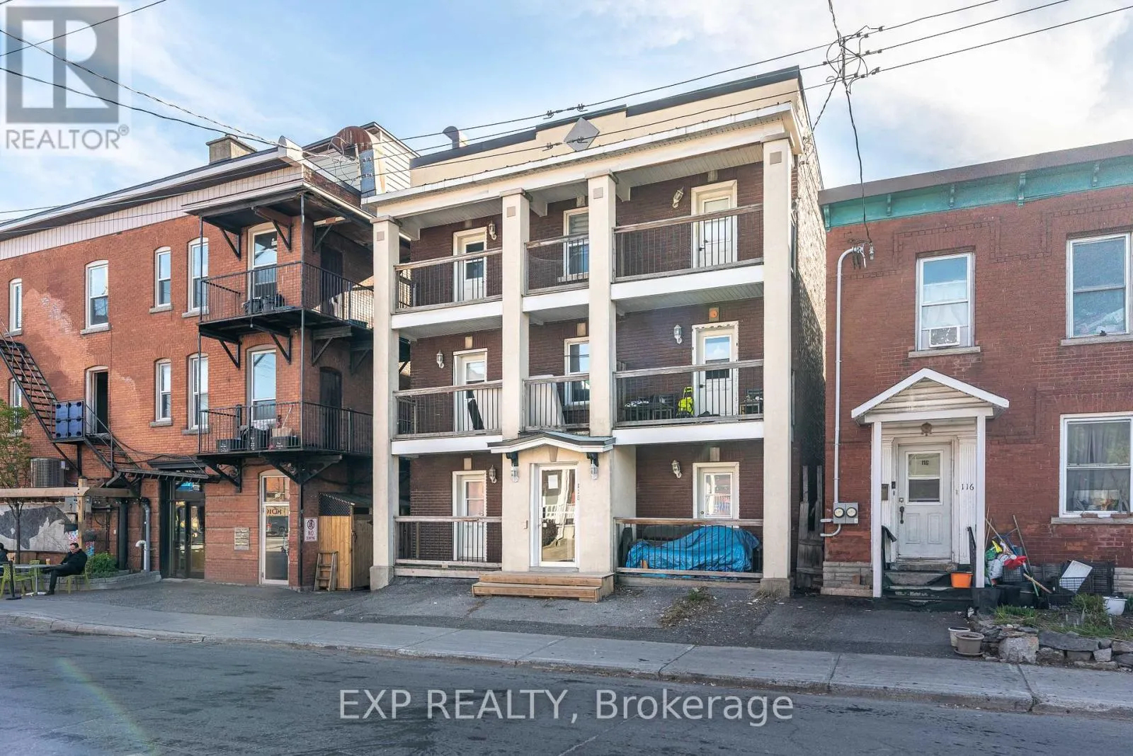 118 ROCHESTER STREET