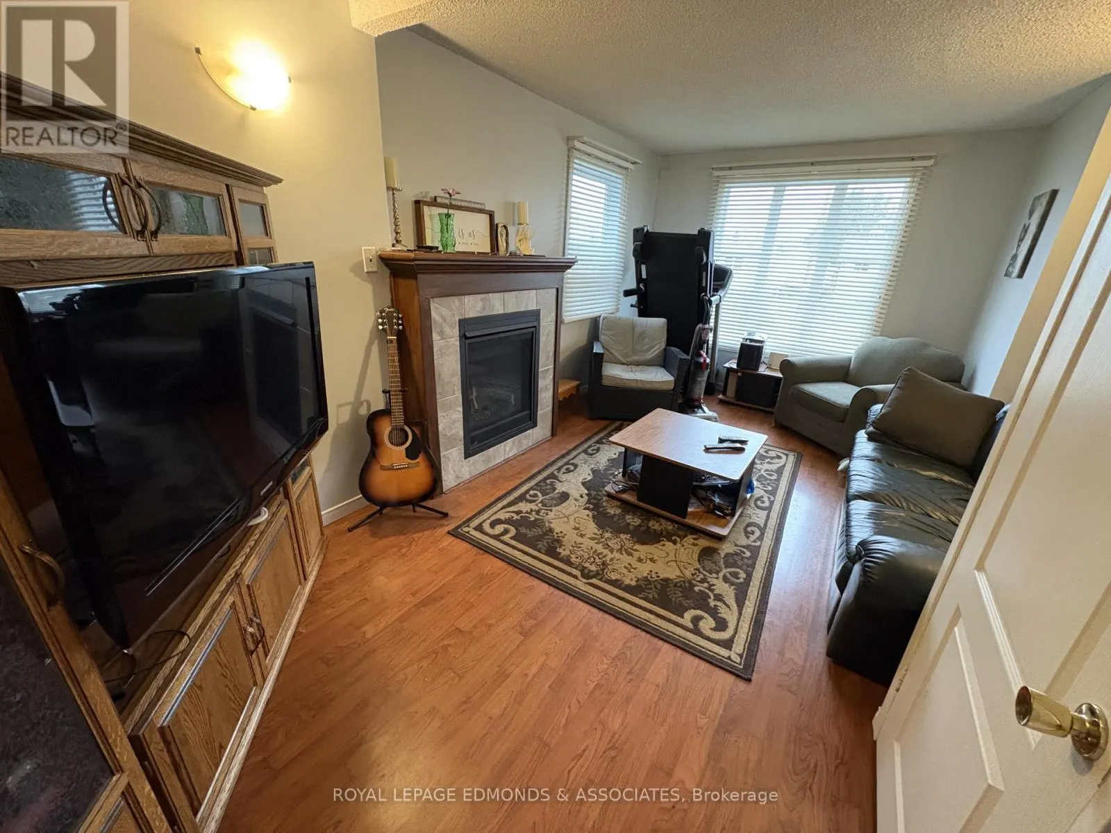 650 LORNE STREET W