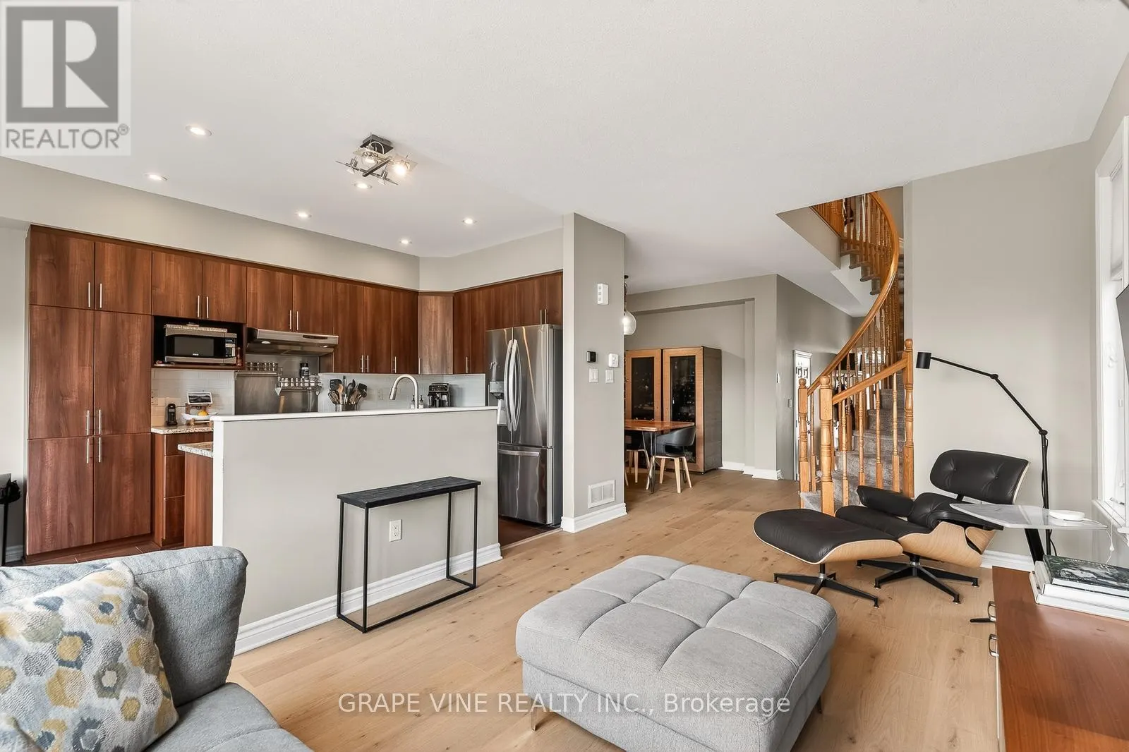 510 GRAND TULLY WAY